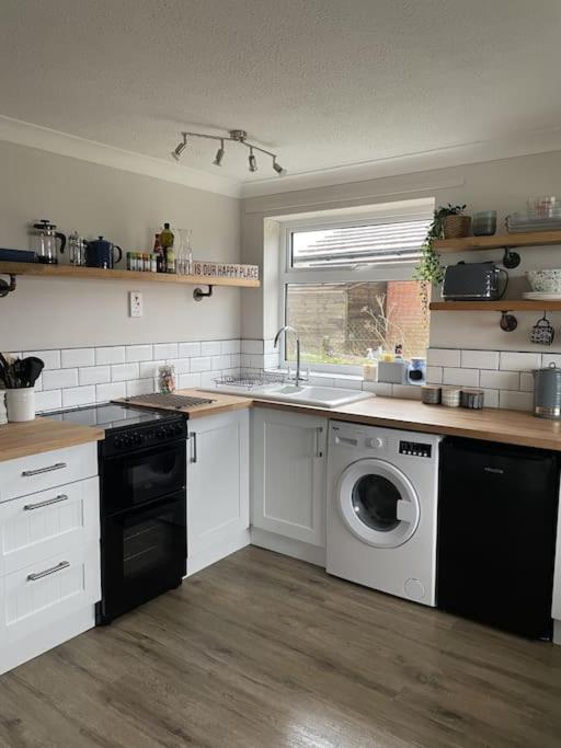 Barley Break - Beach Cottage Lessingham المظهر الخارجي الصورة